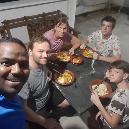 Sura Homestay Kandy Bagian luar foto