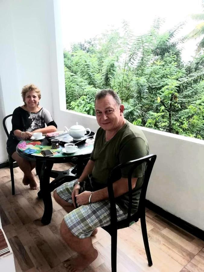 Sura Homestay Kandy Bagian luar foto