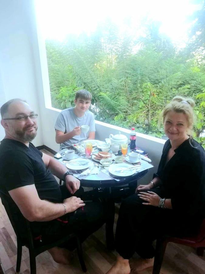 Sura Homestay Kandy Bagian luar foto