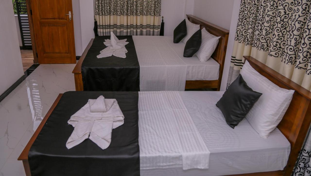 Sura Homestay Kandy Bagian luar foto